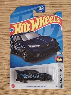 Tira de arrastre principal Ford Mustang Mach-E 1400 81/250 2023 Hot Wheels HKH29 azul Foto 1 de 2