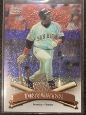 TONY GWYNN / VINTAGE CHROME / HOFer / 1998 Topps Chrome #90 / Padres