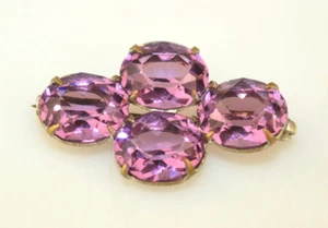 ANTIKE 1,25" ANSTECKNADEL MIT 4 GROSSEN LILA GLAS FACETTIERTEN OVALEN STEINEN & C-VERSCHLUSS - Bild 1 von 5