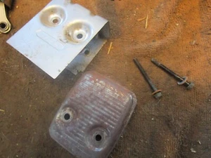 MTD murray M2510 trimmer engine muffler sheild bolts - Picture 1 of 2