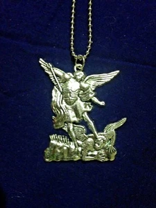St. Michael hängender Auto Rückspiegel Aufhänger, fantastische Größe 2-1/4" L **NEU** - Bild 1 von 4