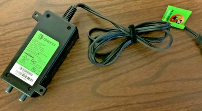 Original DirecTV Output 21V 1.2A 25.2W Max Power Inserter P121R316 SWM - Image 1 of 2