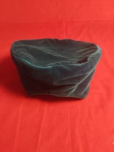 Sombrero de terciopelo verde azulado Laura Ashley con cubiertas para las orejas - Hecho en Gran Bretaña - Imagen 1 de 9