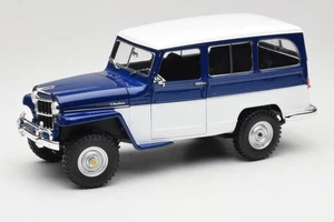 92858-R1 Willys Jeep Station Wagon Blue & White Road Signature 1:18 - Picture 1 of 8