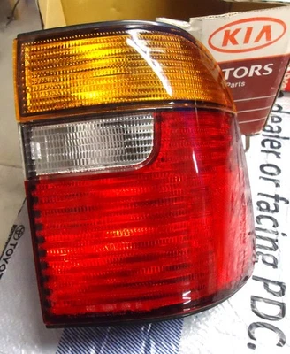 1995 - 1997 起亚 Sportage 尾灯总成右侧 — 第 1/4 张图片