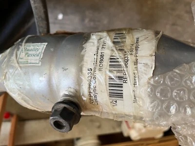 催化转换器 2012 福特探险队乘客侧  — 第 1/2 张图片