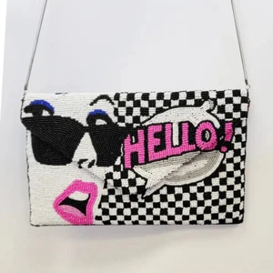 Neu mit Etikett - Perlen Clutch #Hallo - Bild 1 von 1