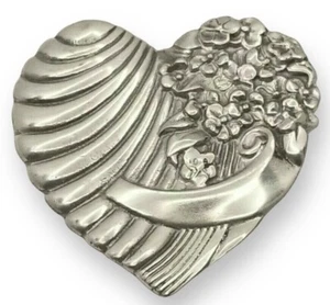 Broche prendedor vintage de corazón floral de peltre fino firmado ELIOS #322 EE. UU. 1990 - Imagen 1 de 4