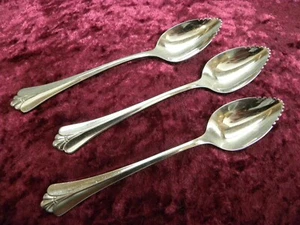 ROYAL FLUTE 3 Fruit Grapefruit Orange Spoons Oneida Community Stainless USA - Picture 1 of 3