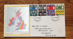 GB British Textiles Silk 1982 First Day Cover , London pmk. - Picture 1 of 3