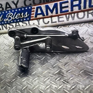 BC2 LEFT DRIVER FOOT REST W SHIFT LEV 17 SUZUKI HAYABUSA GSXR 1300 08 FREE SHIP - Bild 1 von 19