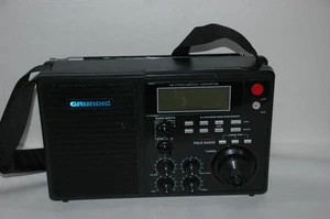 Grundig 450DLX SW Radio Not working Junk Parts only AS-IS (Z1) - Picture 1 of 3