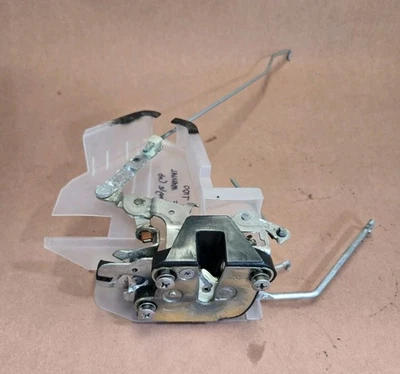 Actuador de cierre de puerta Toyota T100 93-98 pasajero lado derecho manual AISIN OEM Foto 1 de 4