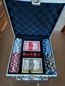 BCG No 92 Club Special Poker Travel Set Metal Case Playing Cards Chips Dice Keys - Picture 1 of 6