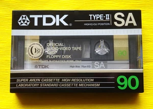1x TDK SA 90 Cassette Tape 1986-1987 + OVP + SEALED + mit Sticker + - Picture 1 of 2