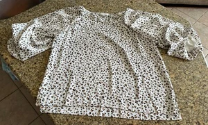 Umgee Washed Satin Top with Half Puff Sleeves Size L Cream Animal Print - Picture 1 of 6
