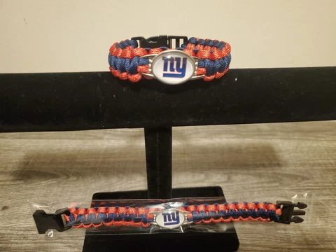 New York Giants NFL Paracord Bracelet Cover