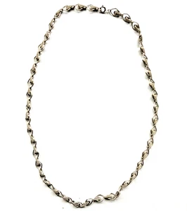 "HERMOSO COLLAR DE MODA TONO PLATA CADENA CUERDA ÚNICA EN RELIEVE 24""" - Imagen 1 de 3