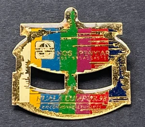 HOS PENYIAR KUALA LUMPUR 98 COMMONWEALTH GAMES Pin Badge Broadcaster Staff Badge - Picture 1 of 2