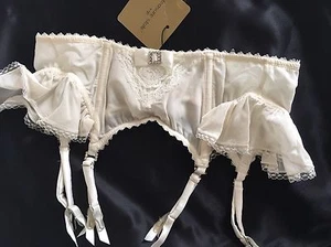 Pleasure State Empress Suspender Belt- Small NWT - Picture 1 of 5
