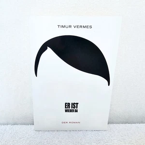 Timur Vermes – Er ist wieder da ✨ Der Roman ✨ Politische Satire ✨ Komödie Lübbe - Bild 1 von 3