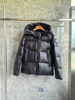 Chaqueta de plumón Canada Goose Crofton Puffer negra para hombre Foto 1 de 4