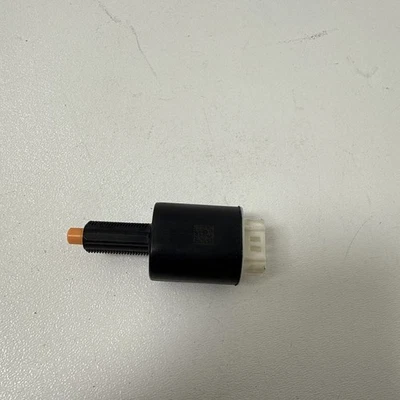 TOYOTA CAMRY Highlander BRAKE PEDAL STOP LIGHT LAMP SENSOR SWITCH 2018-2020 OEM - Image 1 of 3