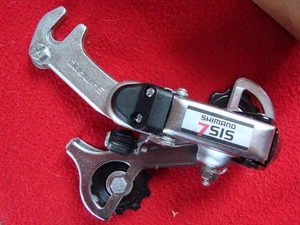 Shimano 7 SIS TY22 Rear Derailleur Bolt On Behind Axle Nut - Picture 1 of 1