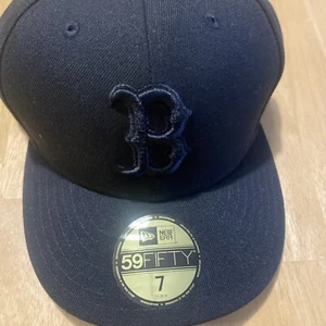 New Era 59fifty Boston Red Sox MLB Fitted Hat 7 All Black NWT - Picture 1 of 7