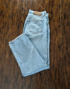 VINTAGE 90s Calvin Klein Jeans Men's 32 Relaxed Straight Light Wash Dad Fit - Picture 1 of 11
