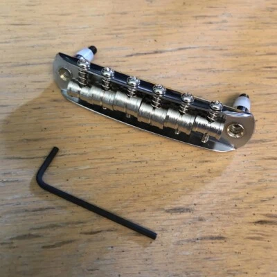 Fender Johnny Marr Jaguar EE. UU. 52 mm espaciado revisión puente Staytrem Jazzmaster Foto 1 de 4