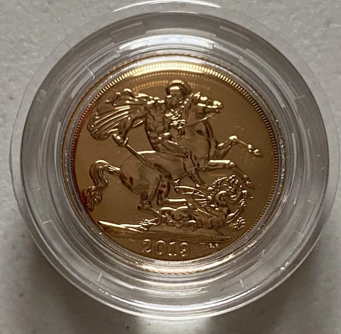 2019 United Kingdom Elizabeth II Full 916.7 Gold Sovereign Coin EF / AU Cover