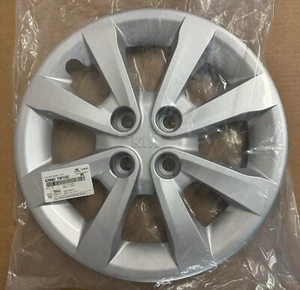 Genuine Wheel Cover Hub Cap Brand New Original Kia 2012-13-14-15-16-17 Kia RIO - Picture 1 of 5