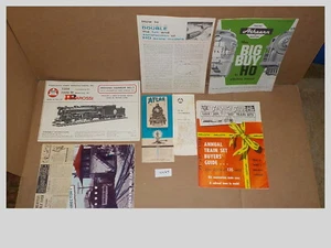 Railroad Memorbilia Lot Books Magazines Athearn Atlas Rivarossi AHM Booklet 4464 - Picture 1 of 11