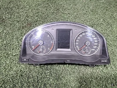 Volkswagen Jetta TDI 2010 grupos de instrumentos 5M0920860E Foto 1 de 4