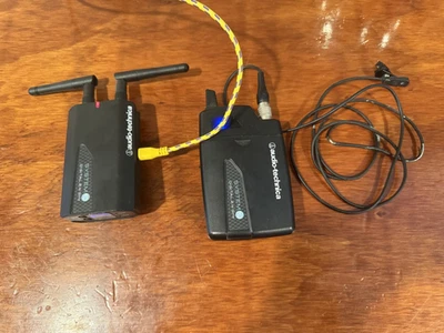 AUDIO-TECHNICA System 10 Body Pack Transmitter and Receiver ATW-T1001/ATW-R1700 - Image 1 of 4