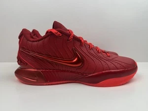 Scarpa da basket Nike LeBron XXI 21 taglia 10 James Gang rosso cremisi/palestra HF5951-600 - Foto 1 di 9