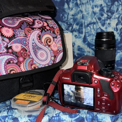 Lentes Canon Rebel T5 EOS rojas para cámara/EFS 18-55 EF 75-300  Foto 1 de 4