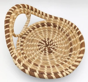Cesta de hierba dulce de Carolina del Sur redonda mango de bucle único hecha a mano - Imagen 1 de 12