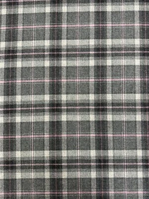 chess balmoral Fabric Colour Dusky Pink 16mtrs - Image 1 of 4