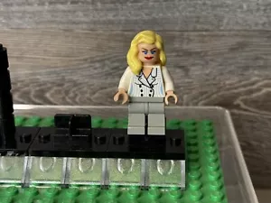 LEGO INDIANA JONES ELSA SCHNEIDER IAJ045 MINIFIGUR TOP GEBRAUCHTER ZUSTAND - Bild 1 von 2