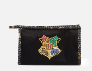 NEW Vera Bradley Harry Potter FRIENDS AT HOGWARTS Whimsy Cosmetic Bag Makeup - Picture 1 of 4
