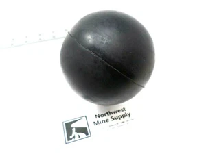 Sureflow 3000 / Wilden Diaphragm Pump Neoprene Ball Check Valve - Picture 1 of 3