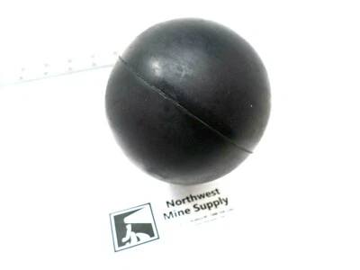 Sureflow 3000 / Wilden Diaphragm Pump Neoprene Ball Check Valve - Image 1 of 3