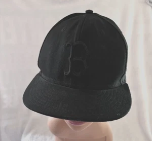 Boston Red Sox Hat Cap New Era Size 7 1/8 Black On Black Out Fitted 59Fifty MLB! - Picture 1 of 4