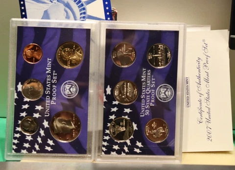 2007 S Proof Set Original Box & COA 14 Coins CN-Clad US Mint Cover