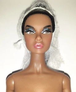 POPPY PARKER NUDE WITH STAND BIRD OF PREY STILETTOS OUT INTEGRITY TOYS - Photo 1/17