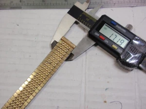 Nuevo ~17,5 mm / 6" Goldtone Acero Inoxidable Banda Twist-O-Flex #HB 314 - Imagen 1 de 8