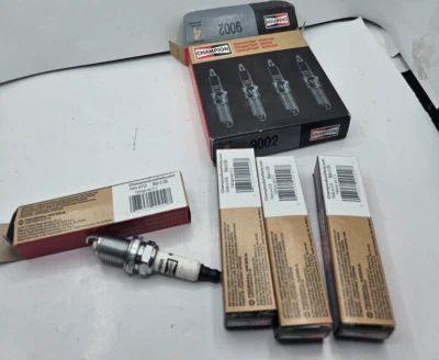 (QTY 8)  Champion Iridium Spark Plug 9002 RC10WMPB4 for 2012 Audi A8 Quattro - Image 1 of 4