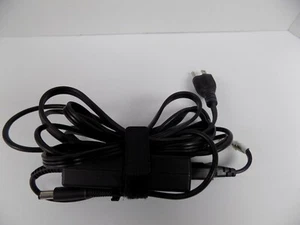 Genuine HP 65W AC Power Charger Adapter 677774-002 677774-001 693711-001 - Picture 1 of 2